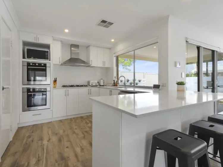 House For Sale in City of Melville, Western Australia