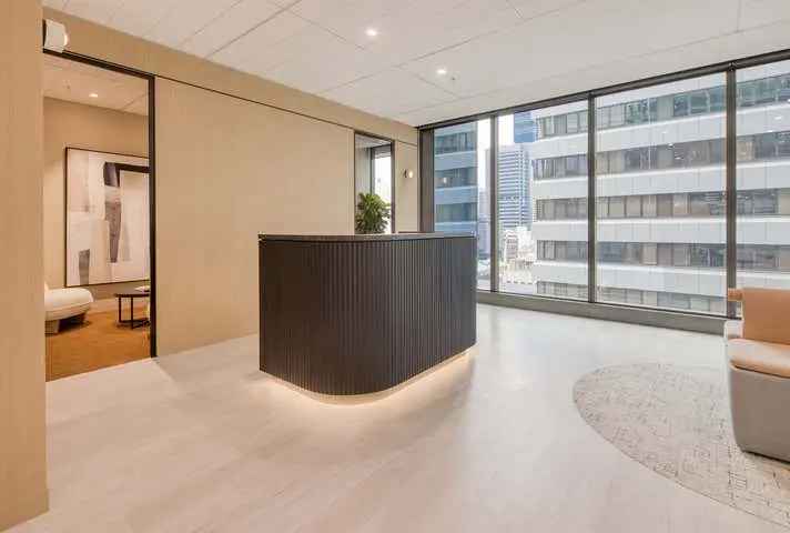 Brisbane CBD Premium Office Suite 365sqm - 32 Staff