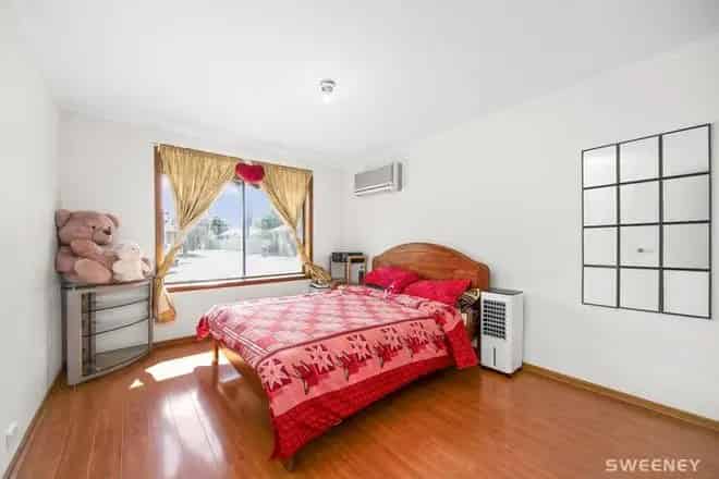 House For Sale , 27-29, Grace Street, Melbourne, Victoria