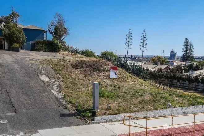 Land For Sale in Geraldton, Western Australia