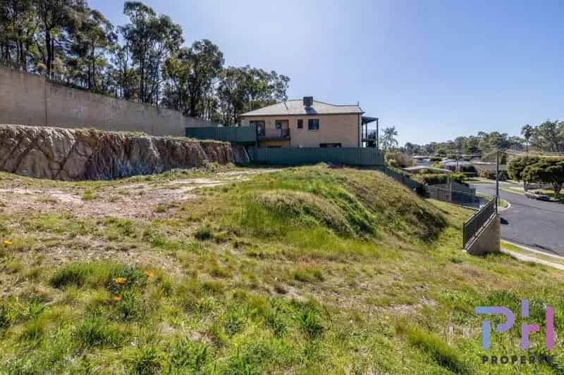 Buy Land in Kangaroo Flat with Stunning Views and Great Features