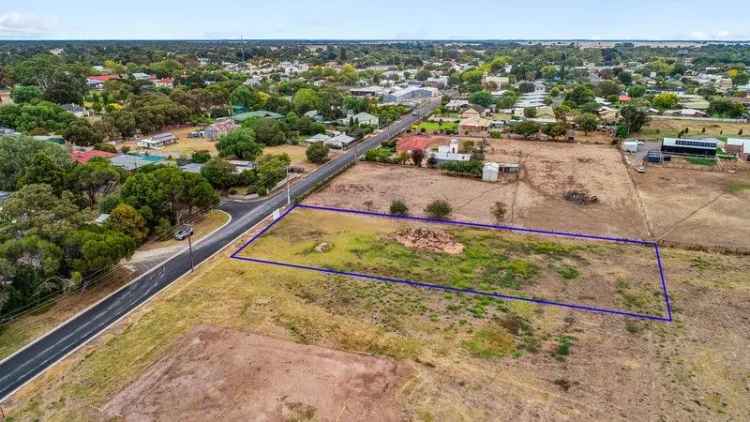 Dream home location in the heart of Penola