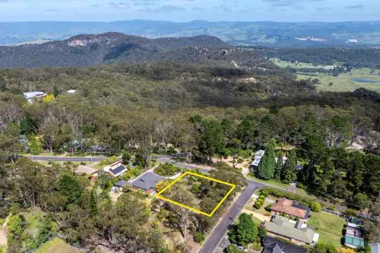 PREMIUM LAND IN MOUNT VICTORIA