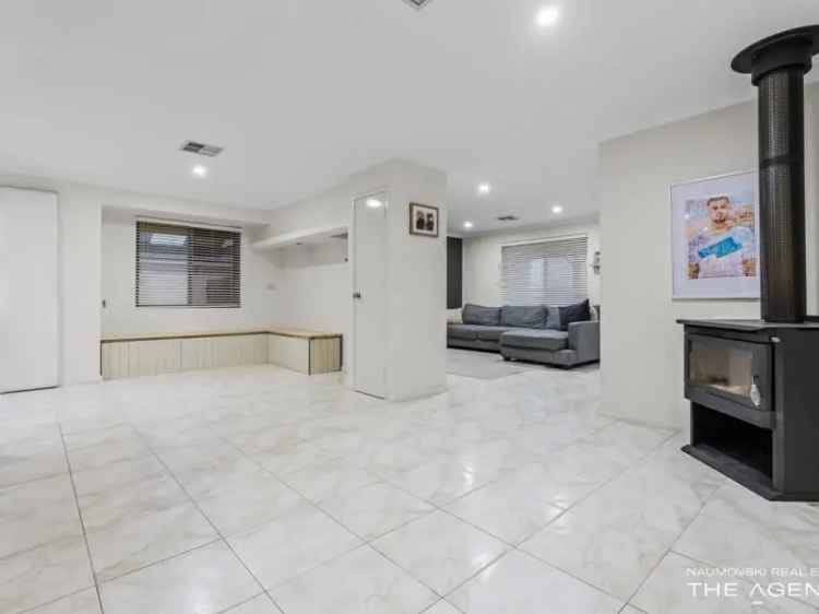 House For Sale in City of Wanneroo, Western Australia