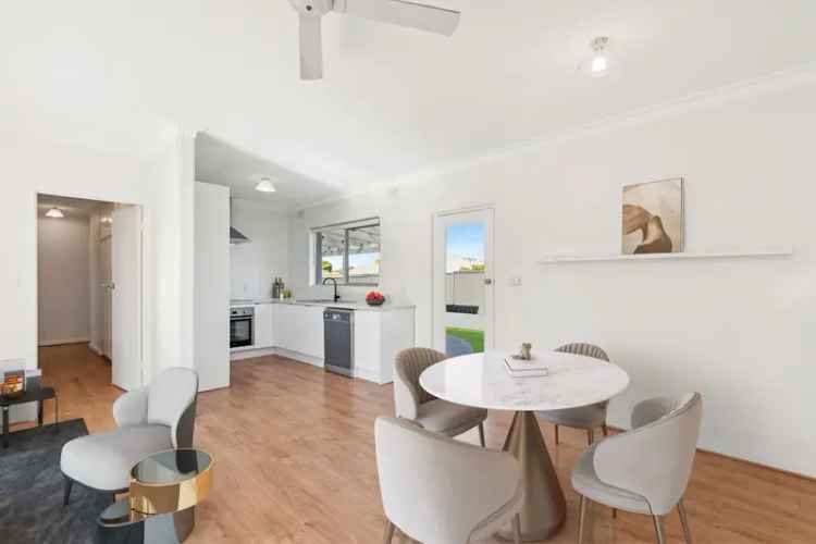 Buy House in Strathalbyn with 2 Bedrooms and Modern Features