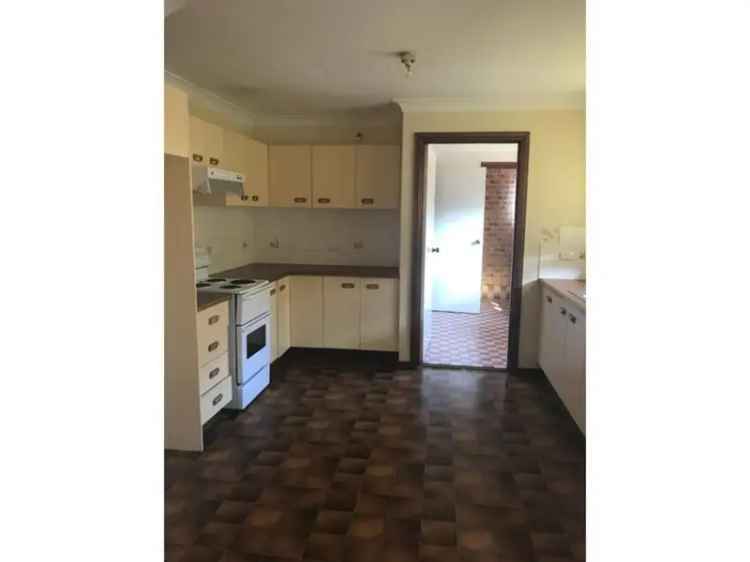 2 Bed 1 Bath Townhouse for Lease Ingleburn NSW