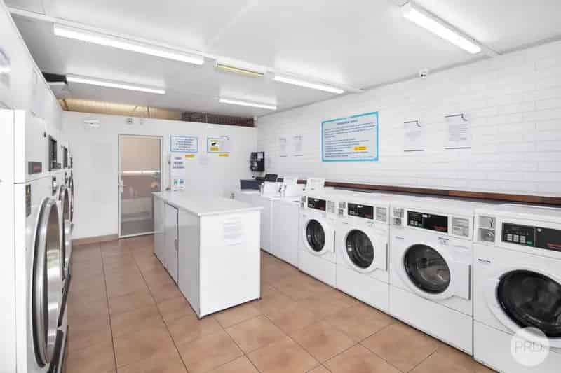 Arch Laundrette - Alfredton