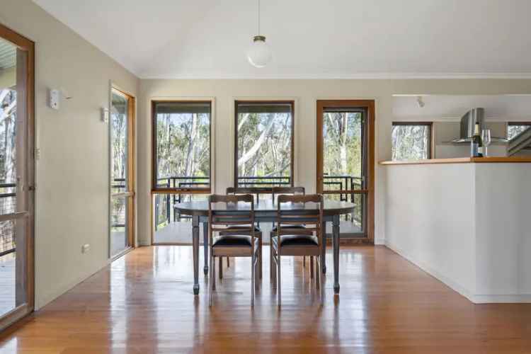 Buy Family Home in Corowa with Stunning Water Views