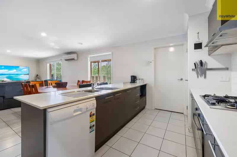 Affordable four bedroom house in a quiet court location