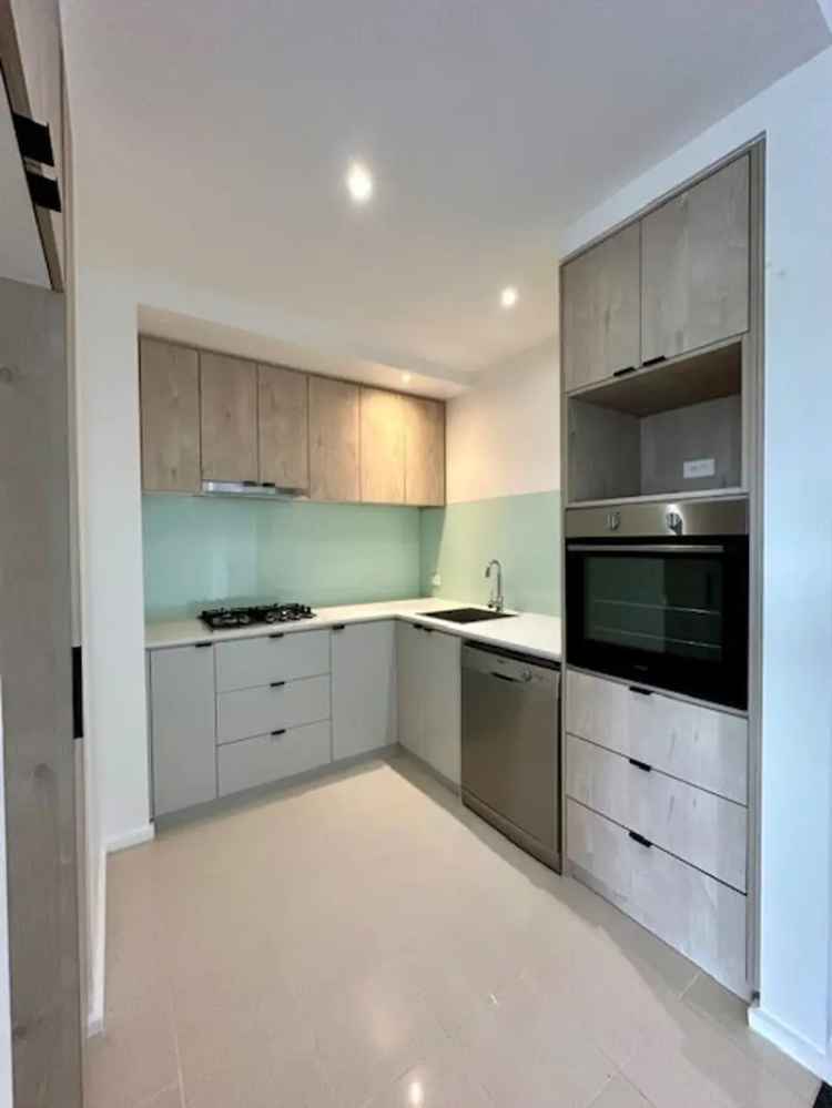 1 Bedroom 192m² Apartment near Melbourne Foreshore