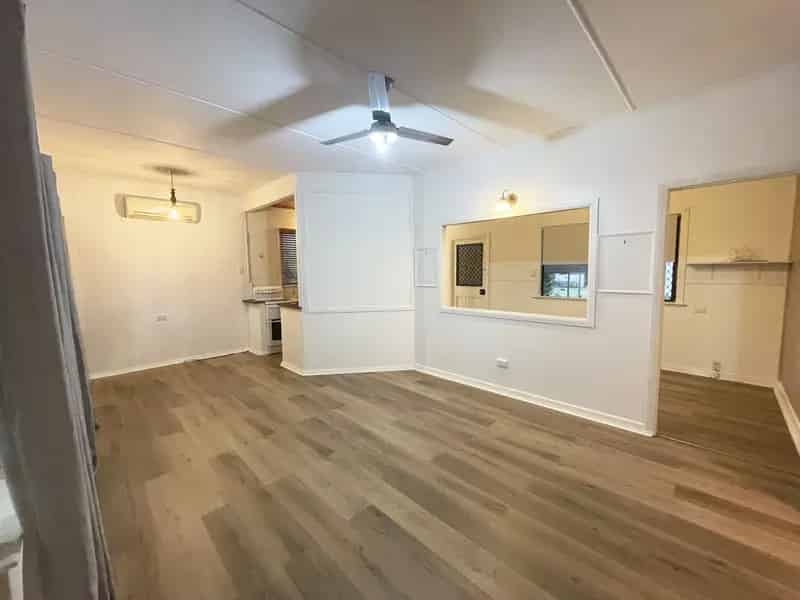 CONVENIENT COTTAGE