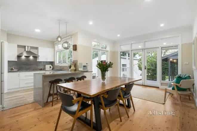 House For Sale , 136, Ivanhoe Parade, Melbourne, Victoria