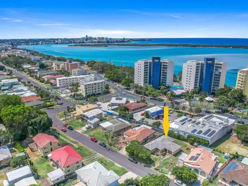 77 Taylor Avenue, Golden Beach QLD 4551 - House For Lease