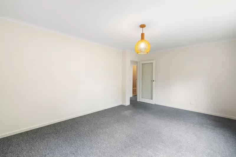 Bright & Spacious 2-Bedroom Apartment with Modern Updates and Prime Location