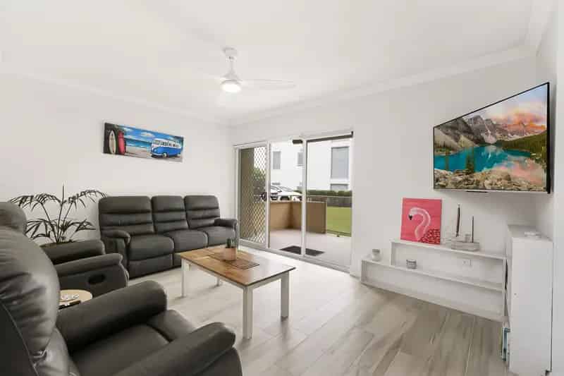 Real Estate For Lease - 8/12 Terrigal Esplanade - Terrigal , NSW