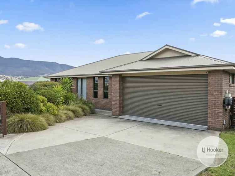 House For Sale in Hobart, Tasmania