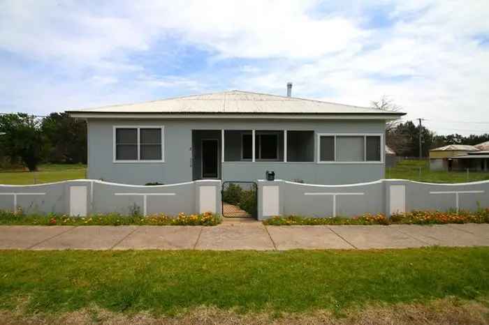 House For Rent in Molong, New South Wales