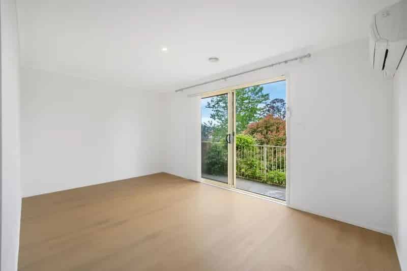 Lease 4 Bedroom House in Gungahlin with Modern Features