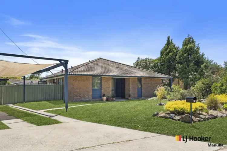 Buy Family Home in Richardson with Spacious Garden and Comfort