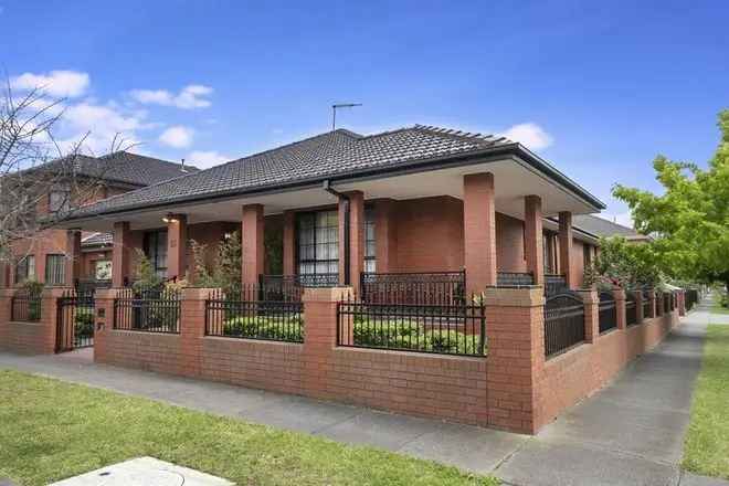 House For Sale in Melbourne, Victoria