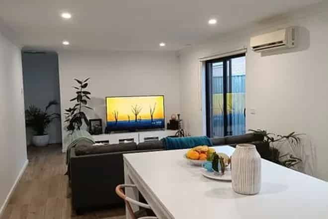 House For Rent , 16, Jemma Avenue, Melbourne, Victoria