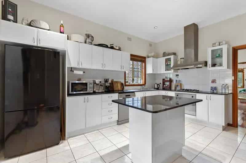 Lease Home in Earlwood with Modern Features and Spacious Rooms