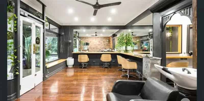 BOUTIQUE HAIR & BEAUTY SALON FOR SALE  $90,000 + SAV