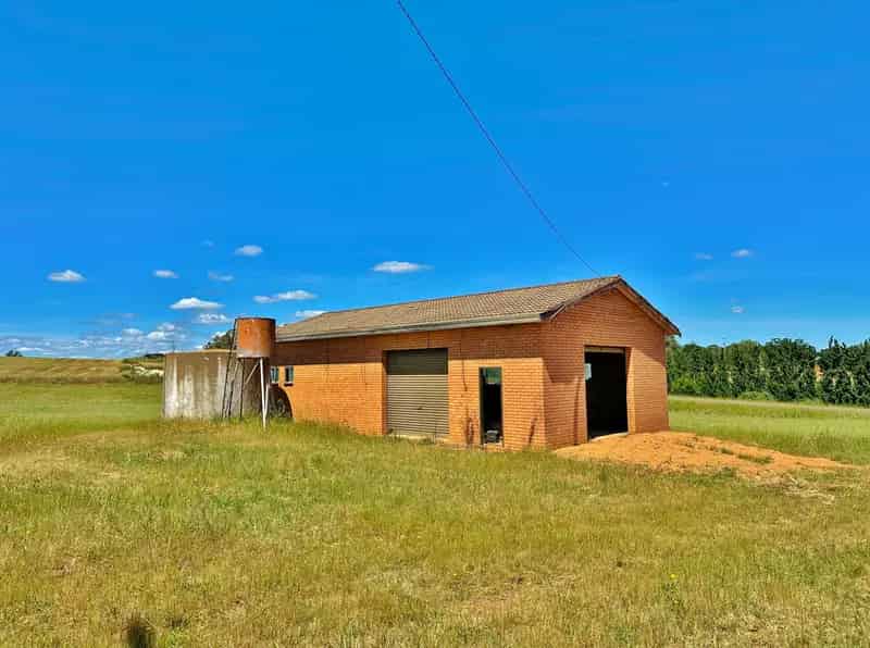 Buy Land in Young 21 Acre Block Near CBD with Great Potential