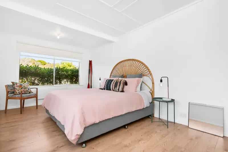 Lease Bright Furnished Home with Modern Kitchen in Blairgowrie