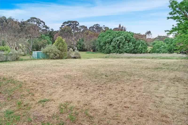 Build Your Dream Home on Scenic Land in Maindample