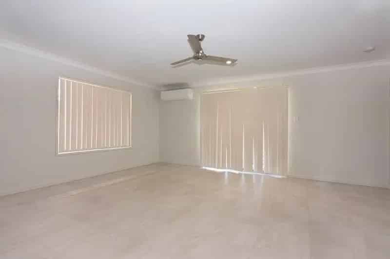Perfect family home with all you need at your door step!