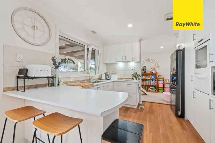 Views Forever - Stunning Renovated Calwell Home