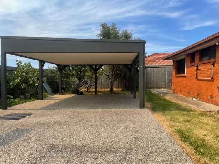 4 Bedroom House in Featherbrook Estate Melbourne