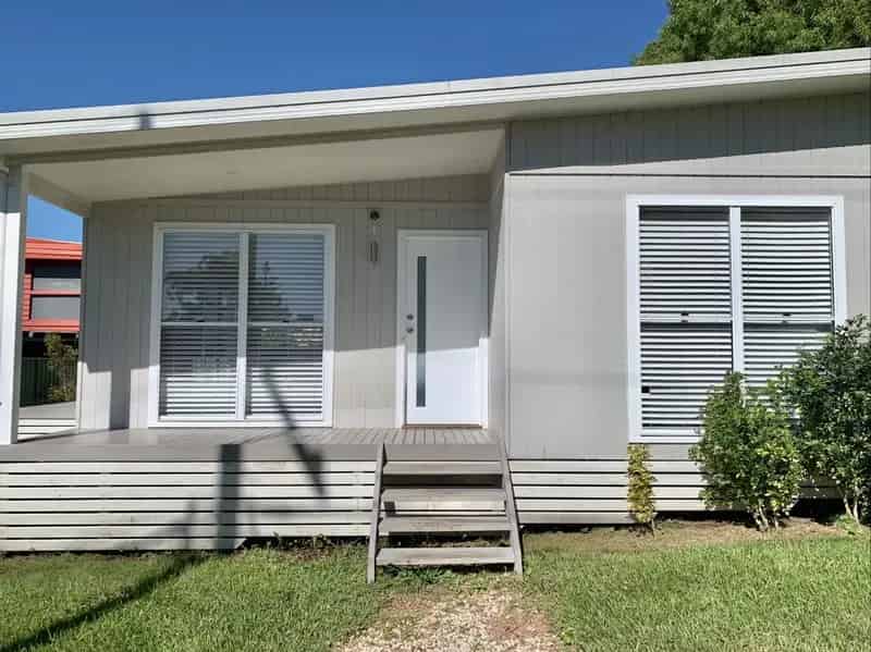 Real Estate For Lease - 250a Lakedge Avenue - Berkeley Vale , NSW