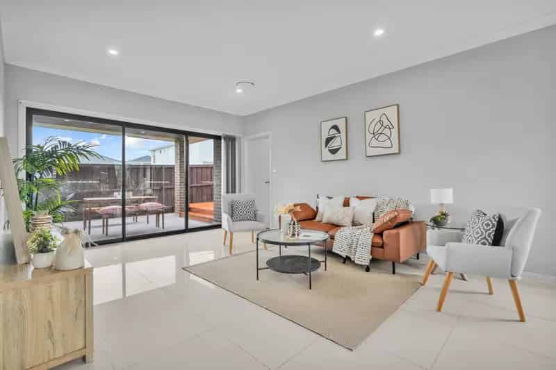 Rare Park Fronted Home with Separate In-Law Accomodation