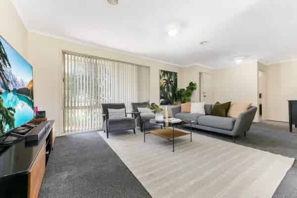Dream Home with Convenience Location