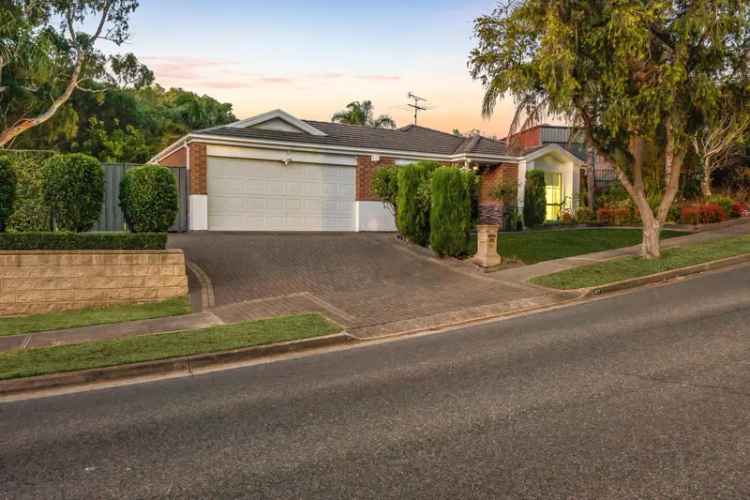 Stunning 5-Bedroom Luxury Home in Hallett Cove