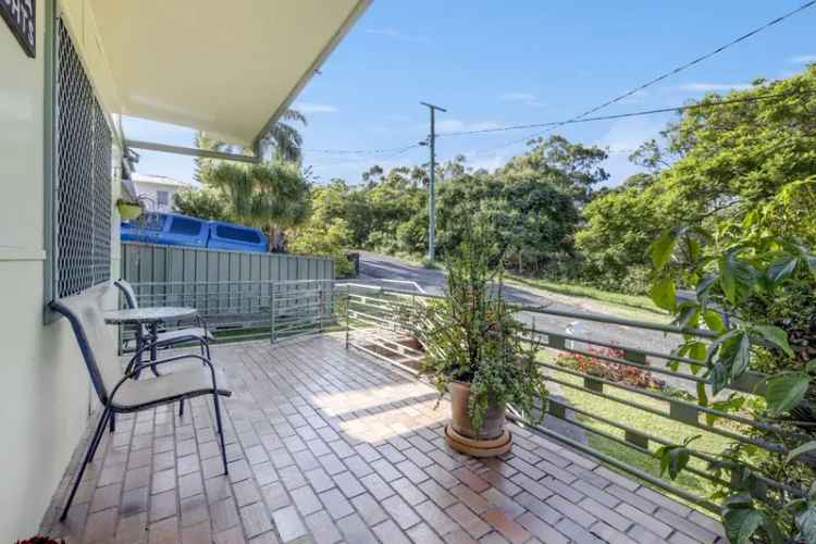 Buy house 3 bedroom 1 bathroom in South Kempsey with yard and garage