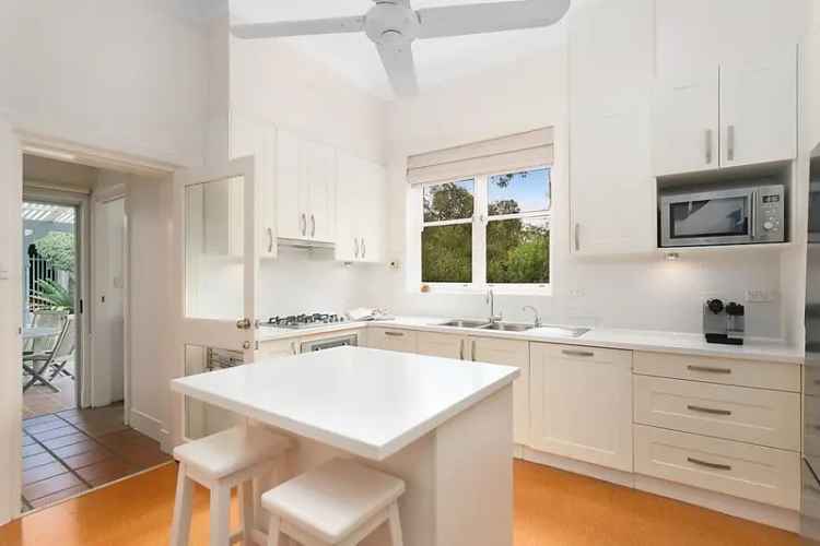 Charming Semi-Detached Home in Cremorne - Leased