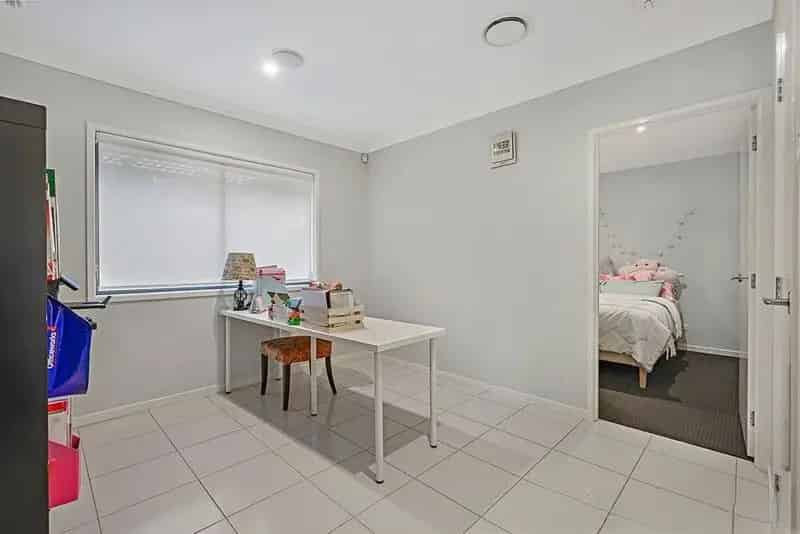 Stylish Home in Prestigious Capestone Estate