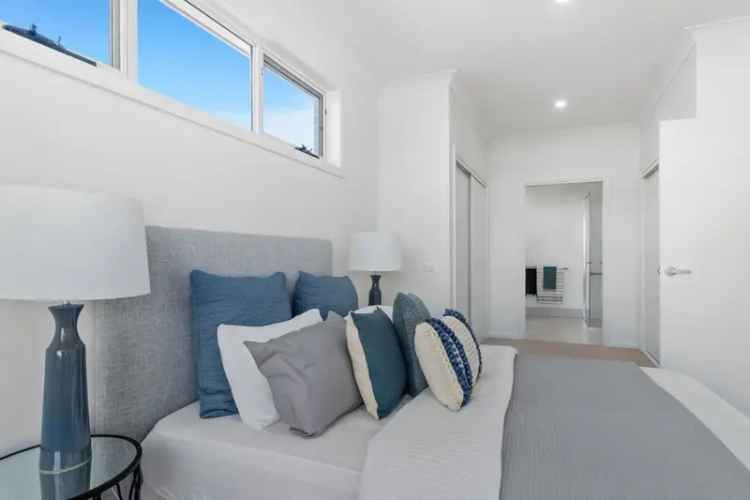 Buy house The Aerie in Narrabundah with resort facilities and views