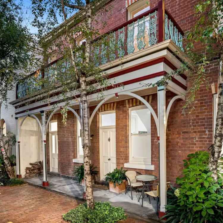 Grand Edwardian Townhouse in East Melbourne