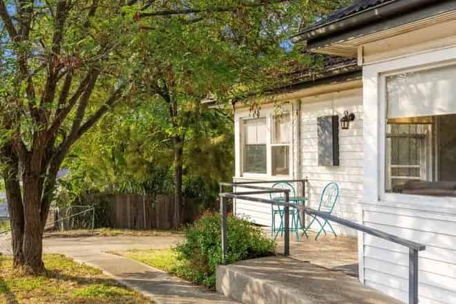 House For Sale , 2, Maroondah Highway, Alexandra, Victoria