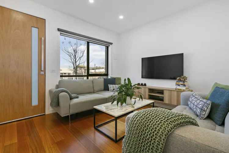 House For Sale in Melbourne, Victoria