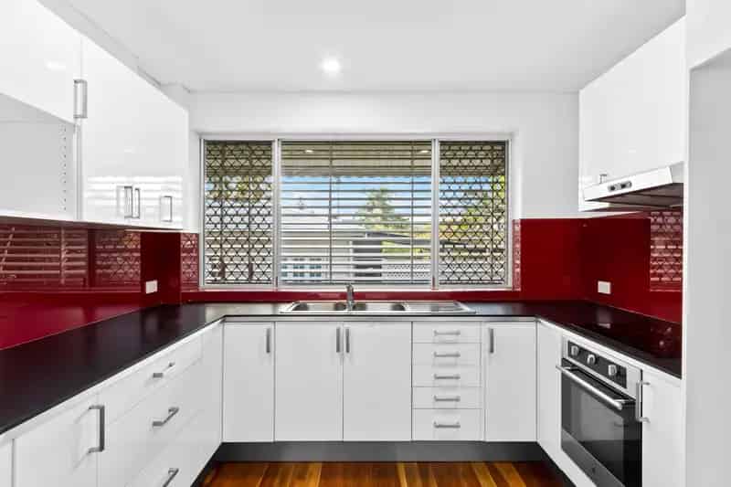 Central Ashgrove Unit - Available NOW!