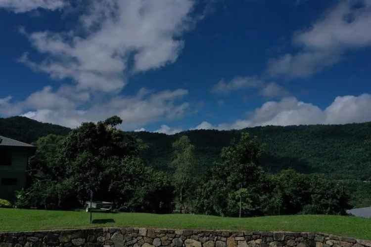 Ocean View Block in Jubilee Pocket