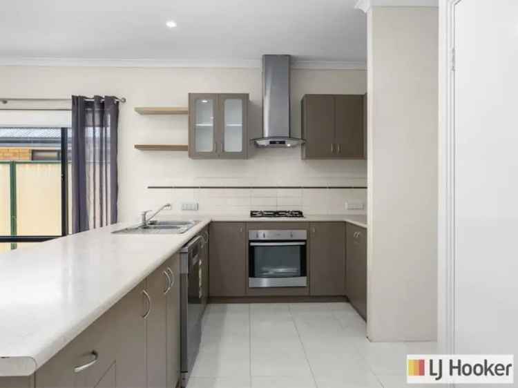 House For Rent in City of Cockburn, Western Australia