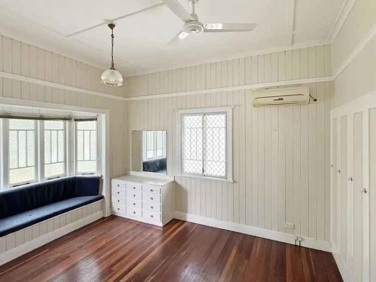 4 Bedroom House For Lease Maryborough QLD