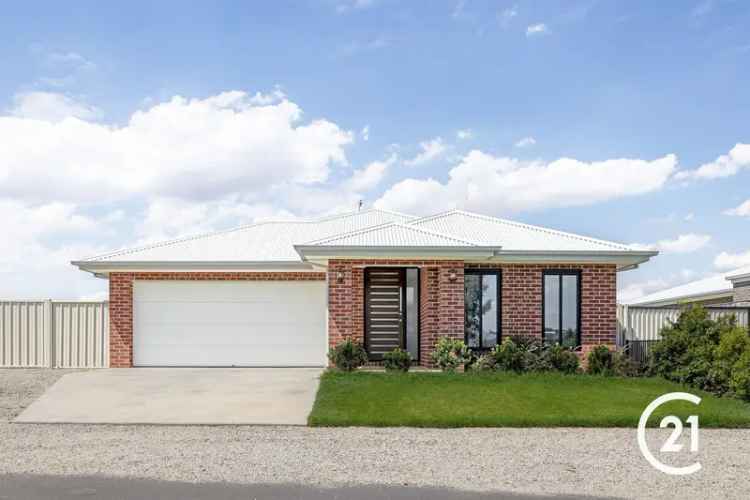 14 Black Swan Boulevard, Moama NSW 2731 - House For Sale