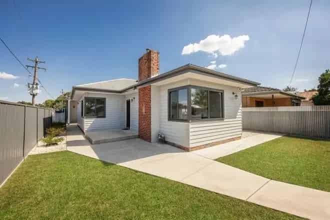 House For Sale , 327, Charles Street, Albury, New South Wales